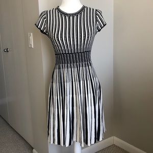 Maeve by Anthropologie Dress- Size Small